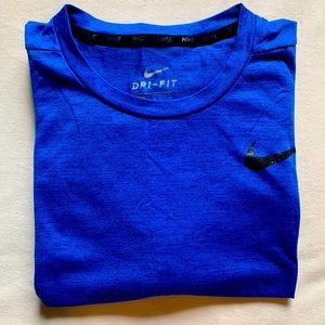 Nike Dri-Fit t-shirt. Size Large
